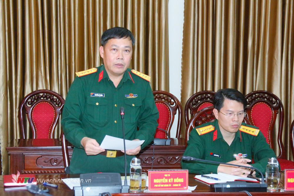 Colonel Nguyen Ky Hong - Deputy Secretary of the Military Party Committee, Political Commissar of the Provincial Military Command reported on the results of implementing military and defense tasks in 2024.