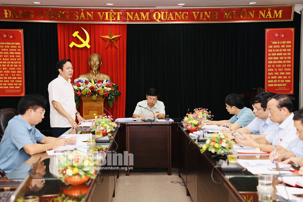 The 22nd session of the 15th Provincial People's Council was discussed in groups.