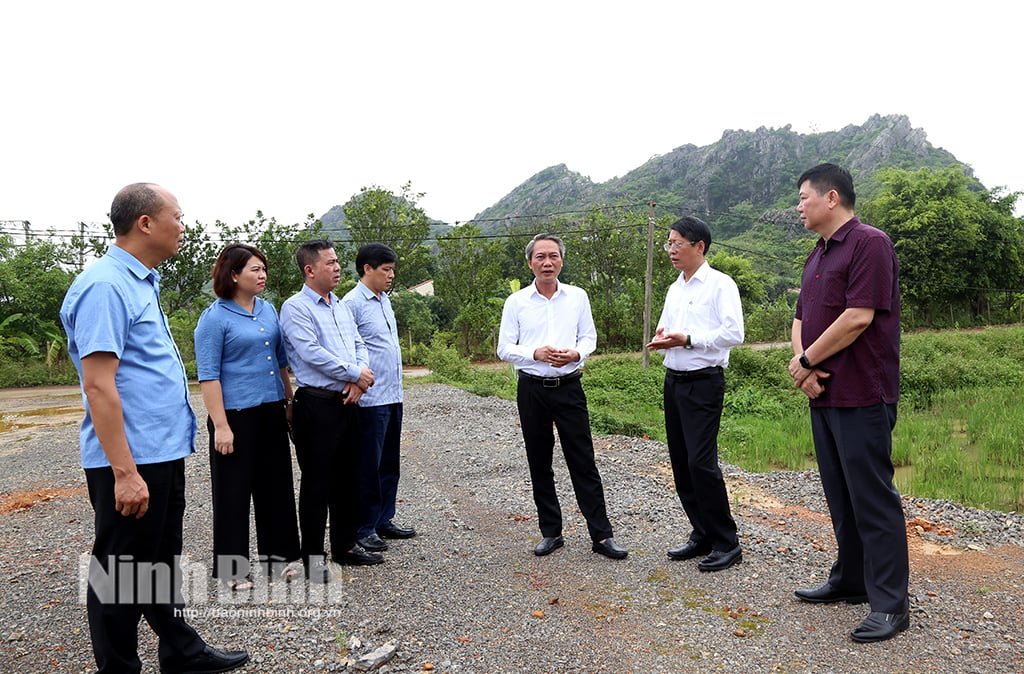 Khảo sát tình hình phát triển du lịch tại huyện Gia Viễn