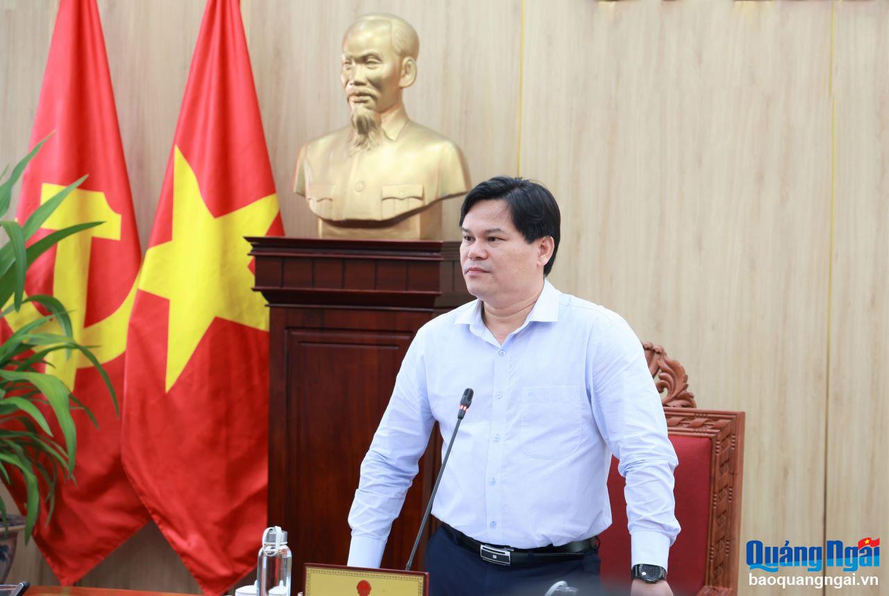 Der stellvertretende Vorsitzende des Volkskomitees der Provinz, Tran Phuoc Hien, schloss die Sitzung ab.