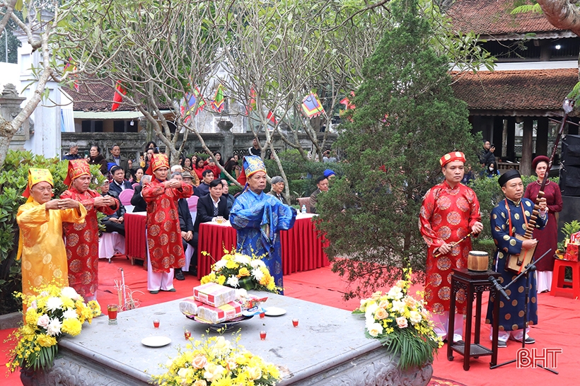 Solemne 165 aniversario de la muerte del célebre Nguyen Cong Tru