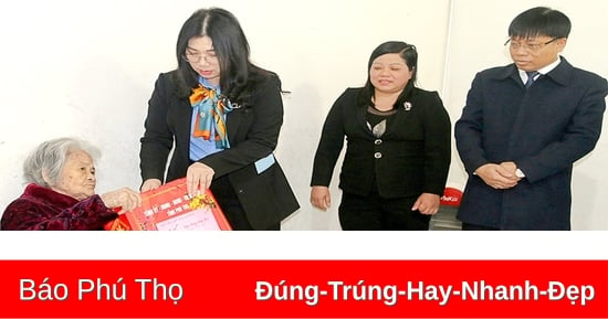 Thăm, tặng quà Tết tại huyện Đoan Hùng