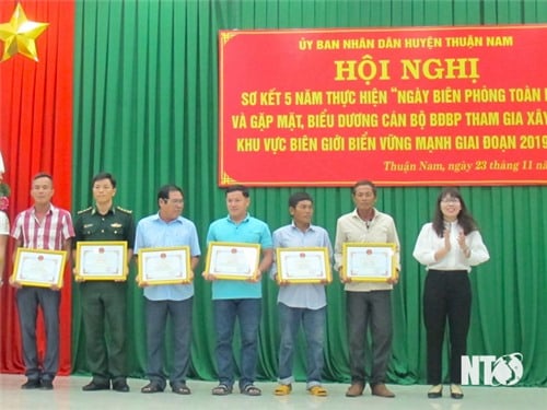 Thuận Nam: Sơ kết 5 năm Ngày Biên phòng toàn dân