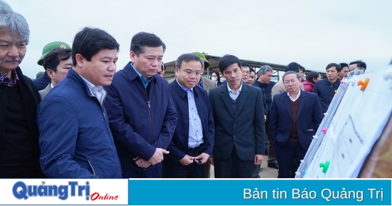 Concentración de recursos para construir Gio Linh para cumplir con los nuevos estándares del distrito rural en 2025