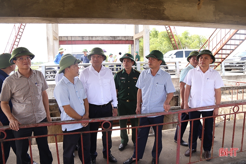 Chủ động ứng phó thiên tai, bảo vệ các vị trí trọng yếu trên tuyến đê La Giang