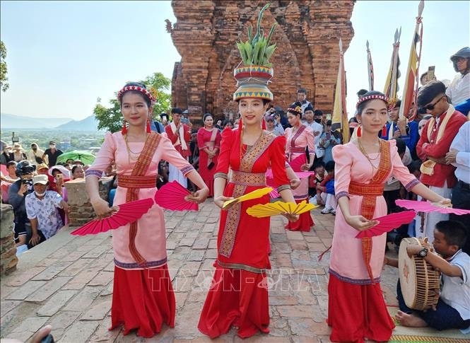 Arrêtez d'organiser le festival culturel ethnique Cham en 2024 dans la province de Ninh Thuan