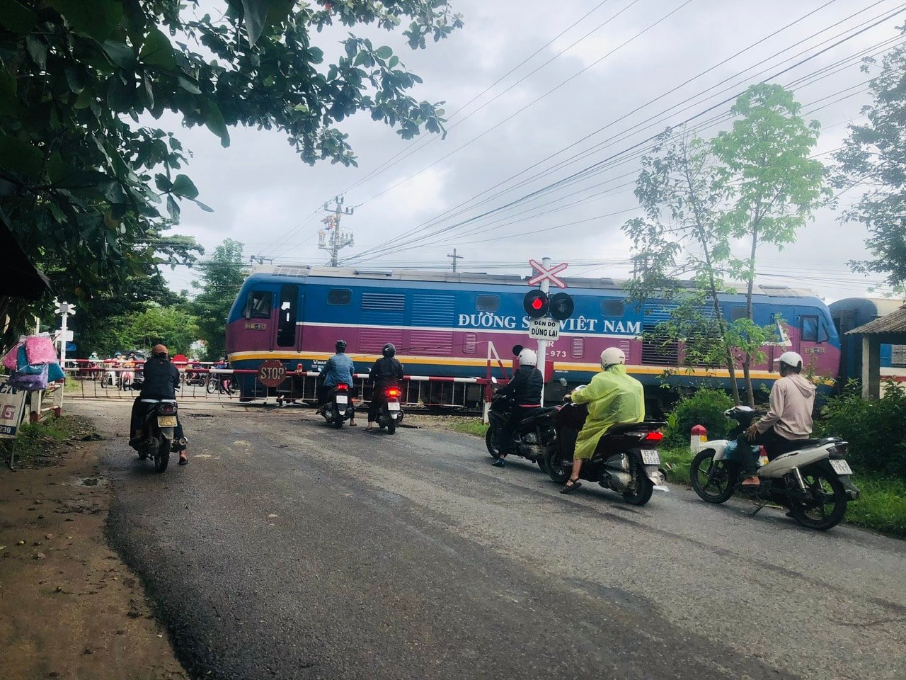 Binh Quyコミューンの鉄道高架エリアの位置。写真: BIEN THUC