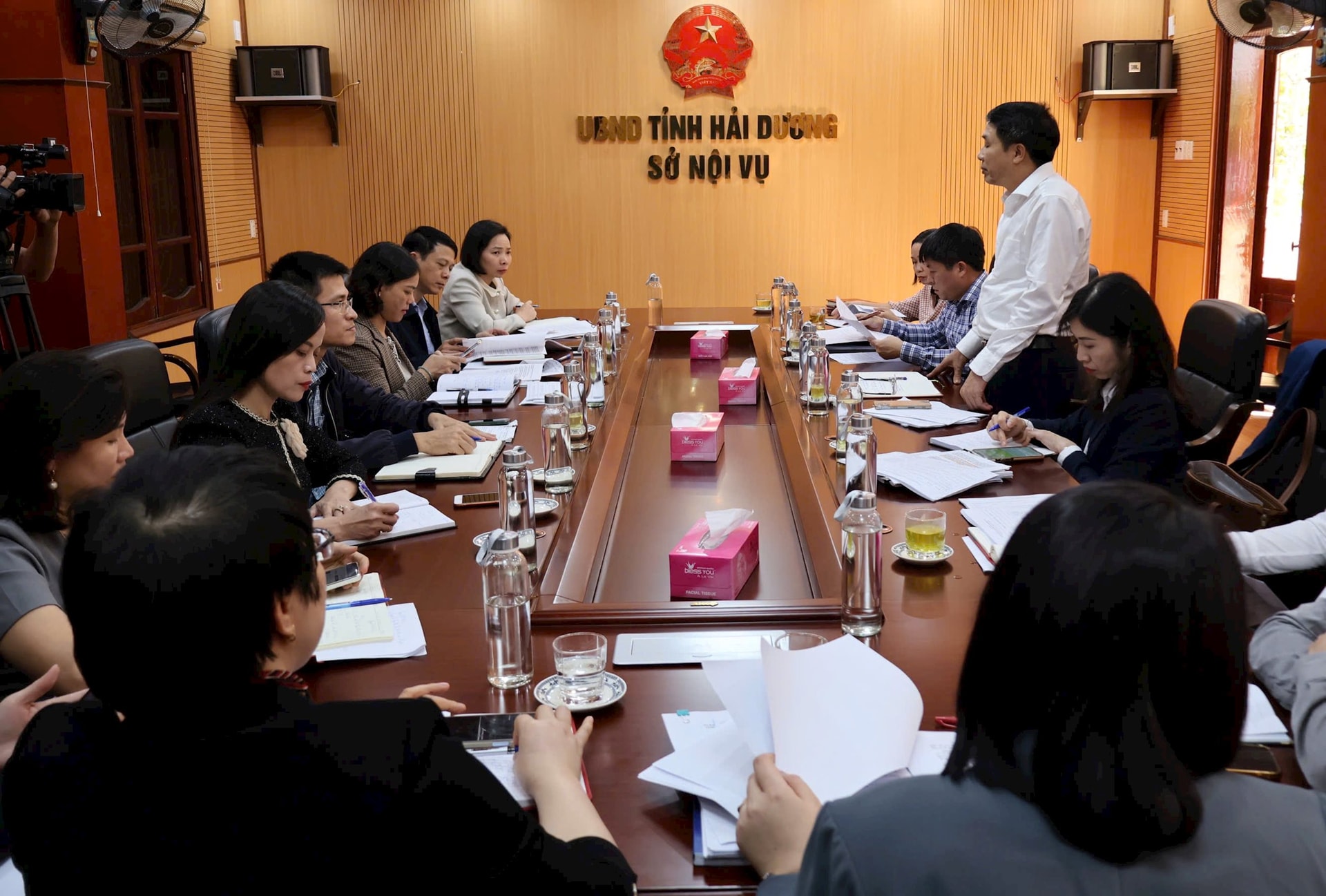 하이즈엉에서는 490명이 영광스러운 청년 자원봉사 메달을 받을 자격이 있습니다.