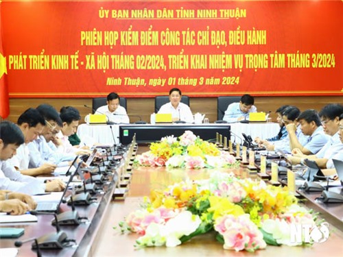 NTO - UBND tỉnh họp kiểm điểm công tác chỉ đạo, điều hành phát triển kinh tế