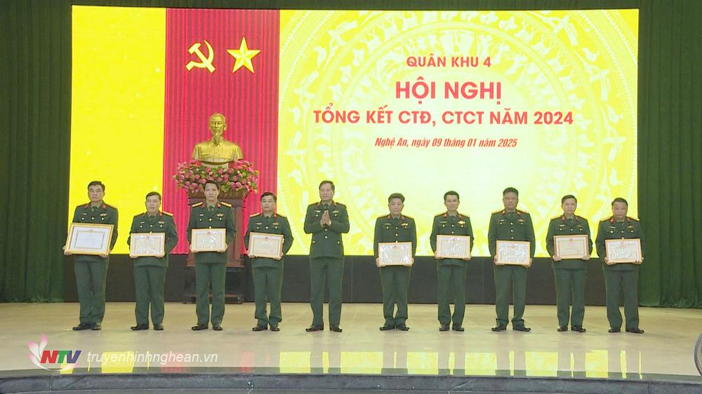 Quân khu 4: Tổng kết công tác Đảng, công tác chính trị năm 2024