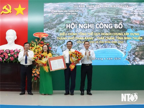 NTO - Konferenz zur Bekanntgabe der allgemeinen Anpassung der Bauplanung der Stadt Phan Rang