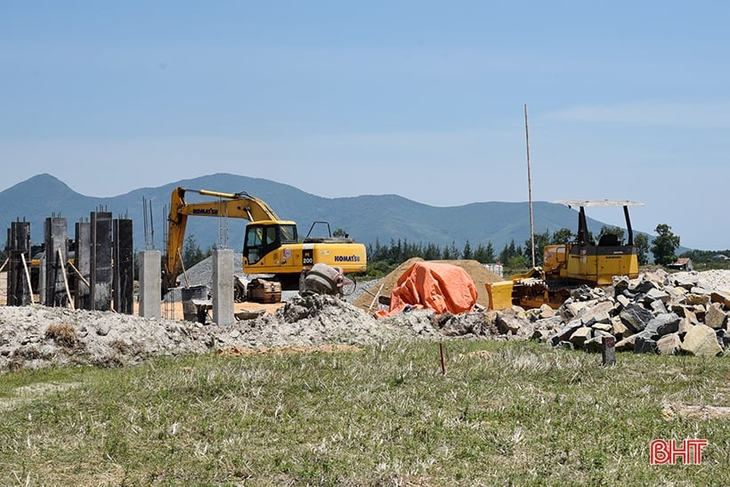 Accélération de la construction des projets prioritaires « résistants aux inondations » dans la ville de Ky Anh