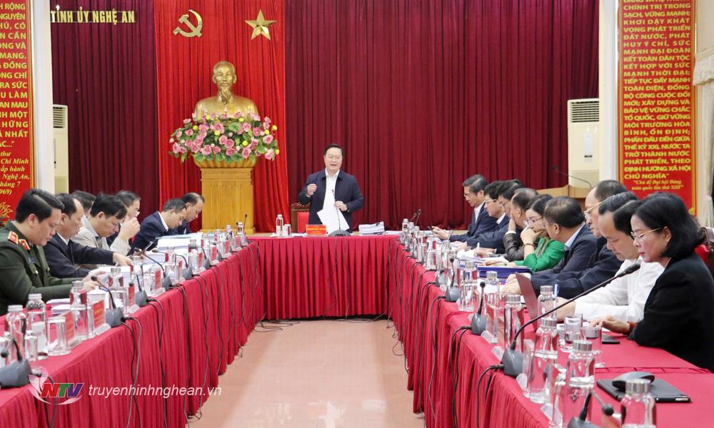 The Provincial Party Standing Committee held its regular meeting in November.