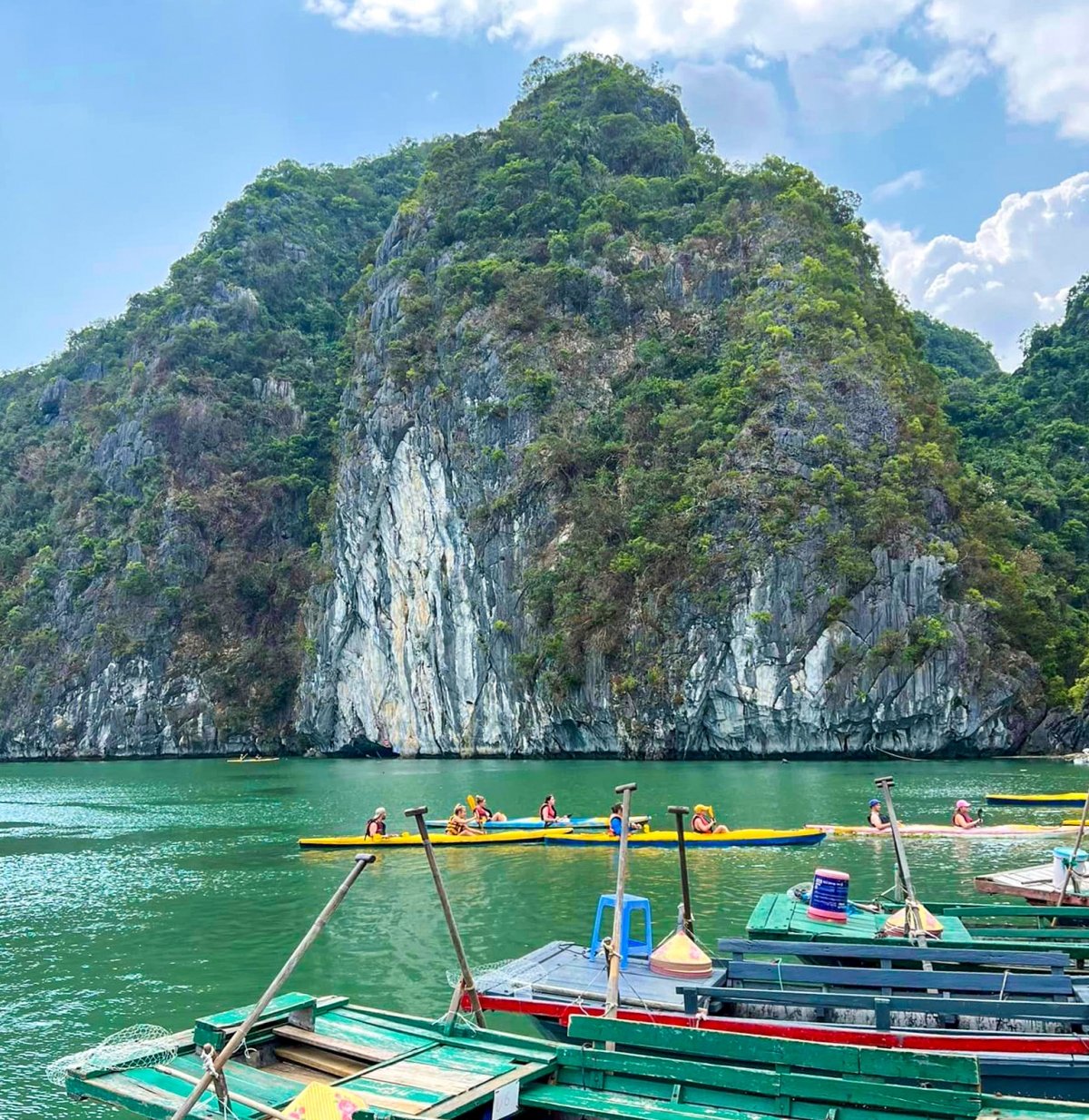 អ្នកទេសចរត្រឡប់ទៅ Cat Ba វិញបន្ទាប់ពីព្យុះលេខ 3 រូបថត 5