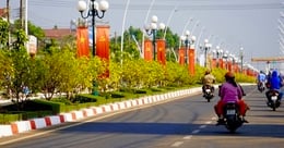 6,4 km lange Aprikosenblütenstraße mit Vietnam-Rekord ausgezeichnet