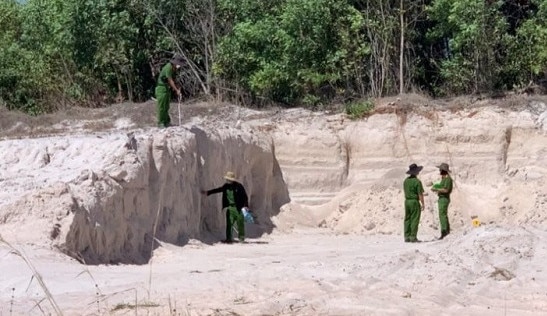 Vier weitere Personen im Fall des illegalen Sandabbaus von mehr als 25.000 m3 in Binh Thuan festgenommen