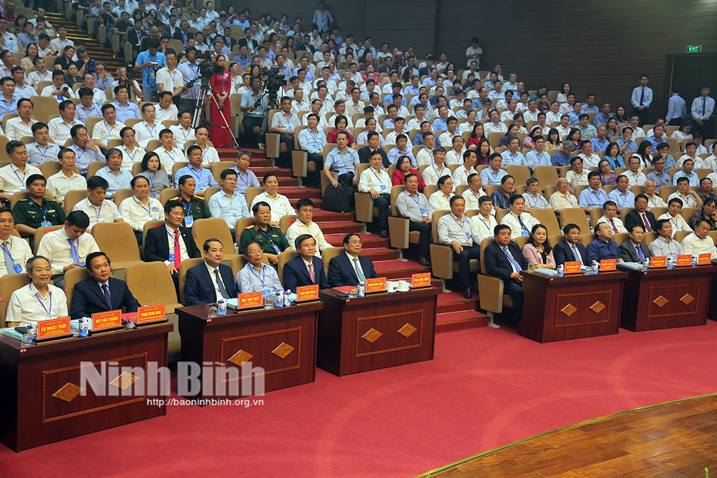 Conferencia para anunciar la planificación de la provincia de Ninh Binh para el período 2021-2030 con visión al año 2050