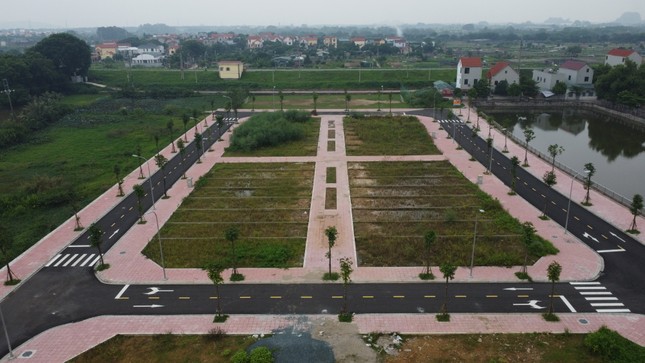 Vente aux enchères de terrains dans la banlieue de Hanoi, le lot le plus cher payé 133,3 millions de VND/m2 photo 10