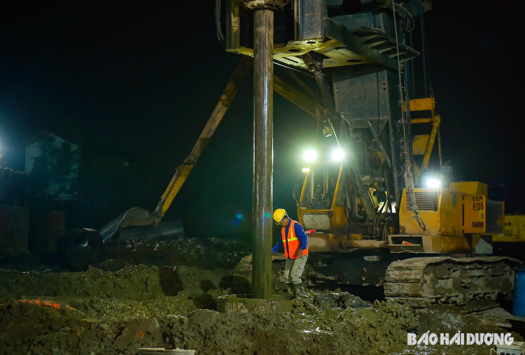 light-on-the-construction-site.jpg