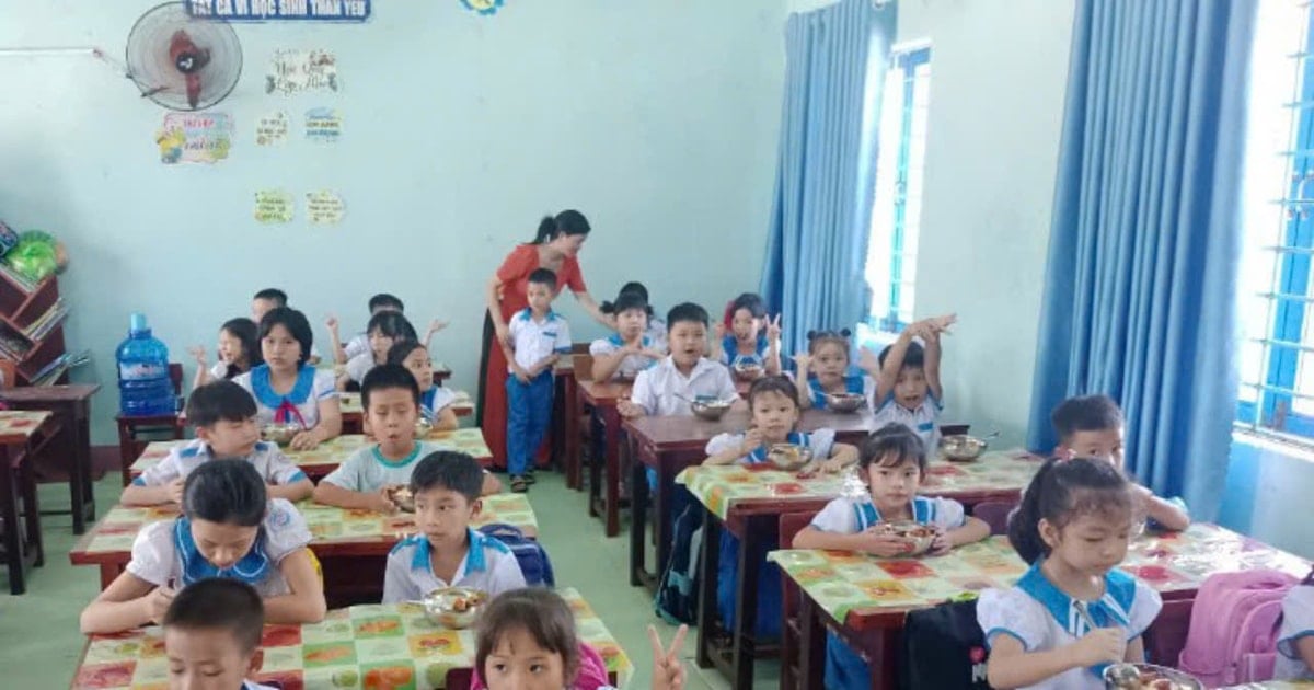 Le ministère de l’Éducation et de la Formation recommande à Quang Nam d’avoir ses propres politiques pour soutenir les élèves internes et les enseignants.