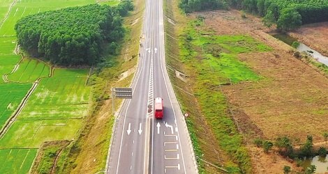 Activation du processus de mise à niveau de l'autoroute Cam Lo