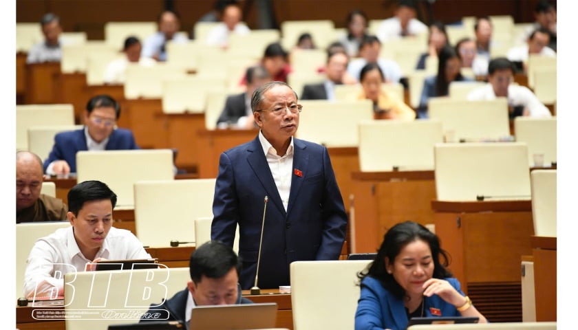 สานต่อวาระการประชุมสมัยที่ 8 สภานิติบัญญัติแห่งชาติพิจารณาร่างกฎหมาย