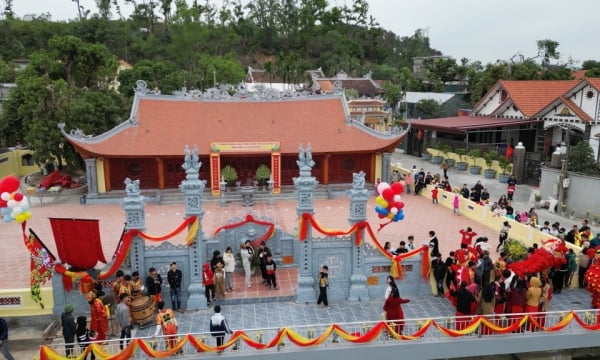 Einweihung des Projekts zur Restaurierung und Verschönerung des Gemeinschaftshauses Binh Luc, Stadt Dong Trieu