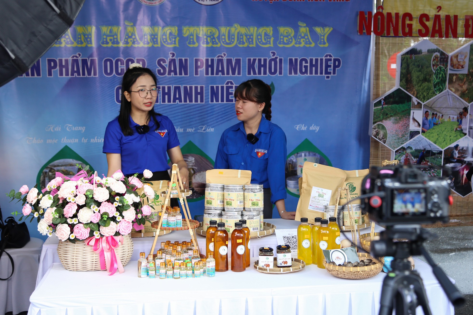 Sesión animada de transmisión en vivo de productos agrícolas para jóvenes en Da Nang (foto 4)