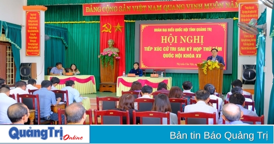 The National Assembly delegation of Quang Tri province met with voters in Cua Viet town and Vinh Son commune.