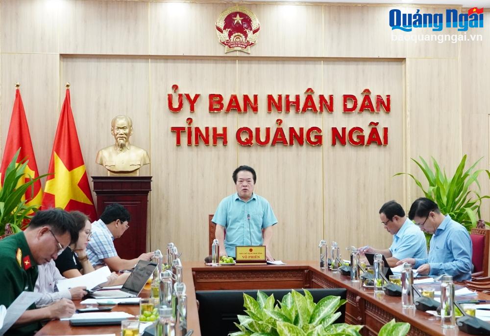 Vice Chairman of the Provincial People's Committee Vo Phien chaired the meeting.