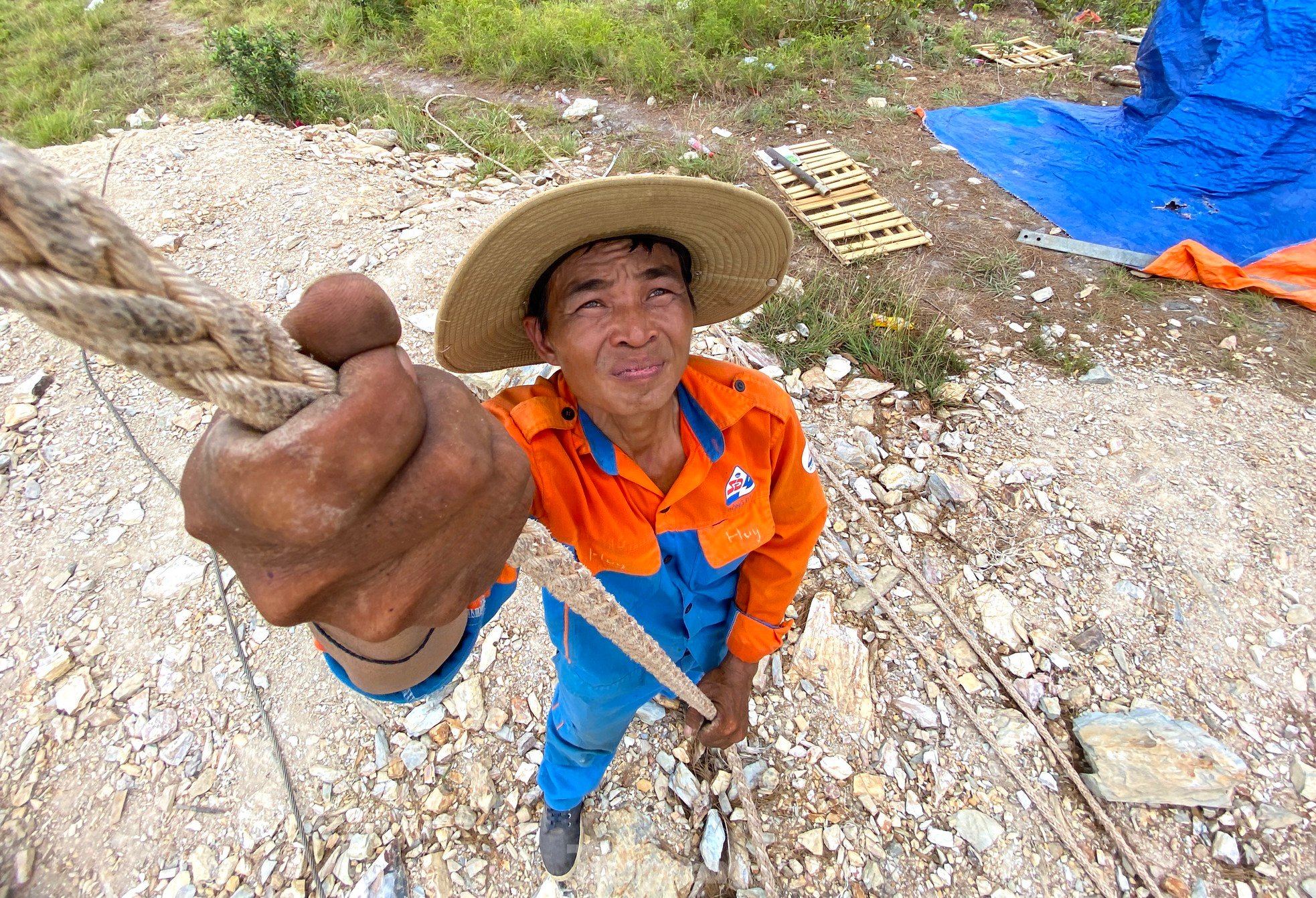 Los últimos días en el sitio de construcción de la línea de 500kV circuito 3 en Nghe An foto 11