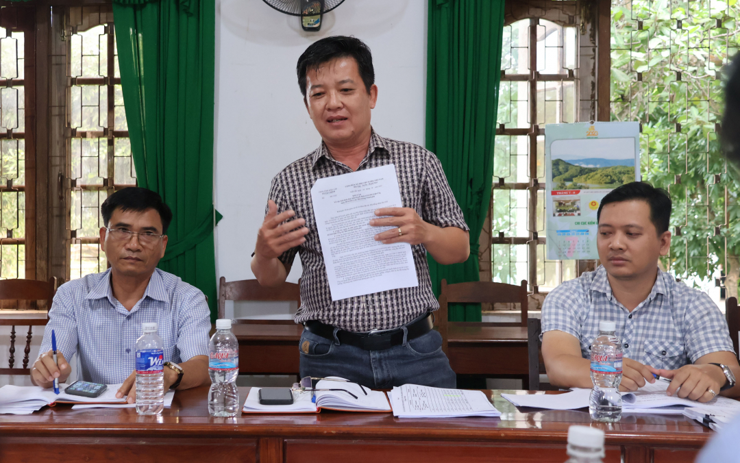 Đại diện Công ty TNHH Cao su & Lâm nghiệp Phước Hòa – Đăk Lăk thông tin về tình hình hoạt động của doanh nghiệp