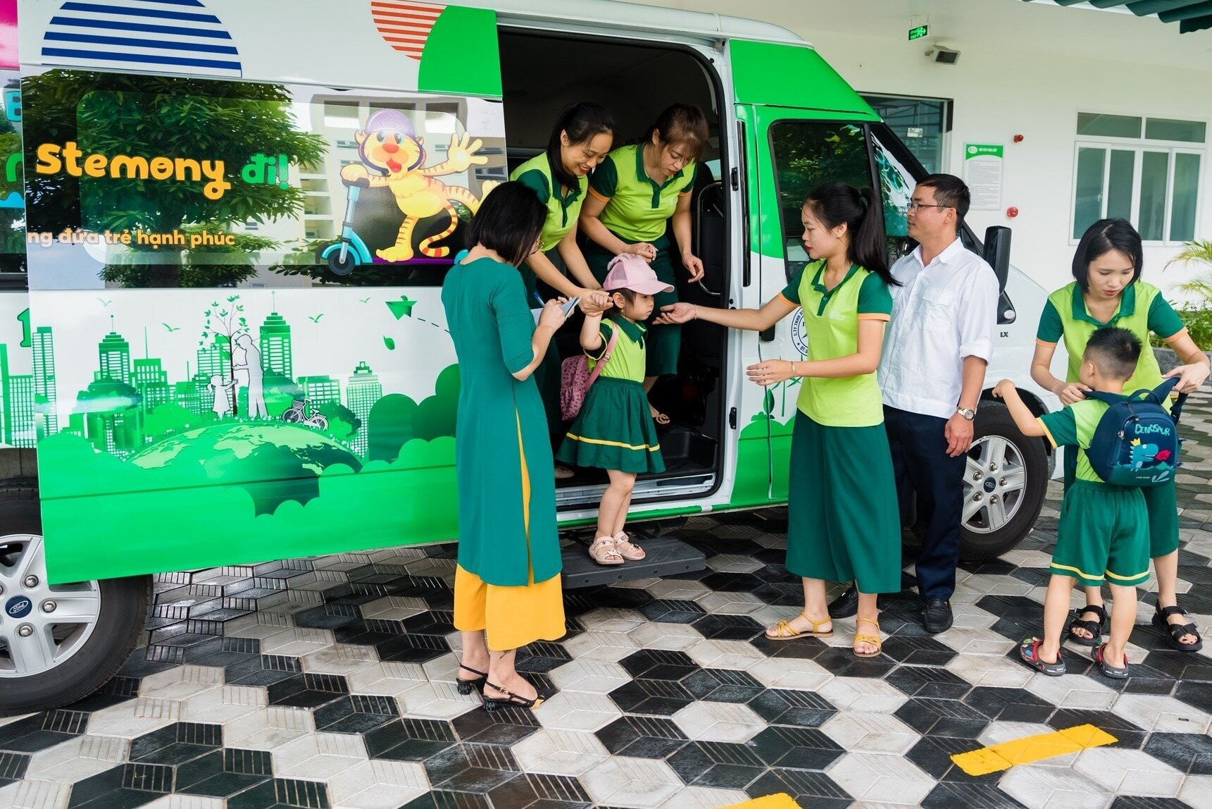 A kindergarten bus.