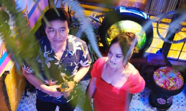Rain on the Butterfly: សោកនាដកម្មរបស់ស្ត្រីដែលធ្វើទារុណកម្មខ្លួនឯង