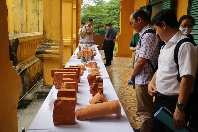 Khai quật Chính điện Kính Thiên: Phát lộ dấu tích sân Đan Trì, đường Ngự đạo ảnh 2