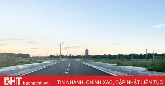 La ciudad de Ha Tinh promueve subastas de terrenos y aumenta recursos para inversión en infraestructura urbana