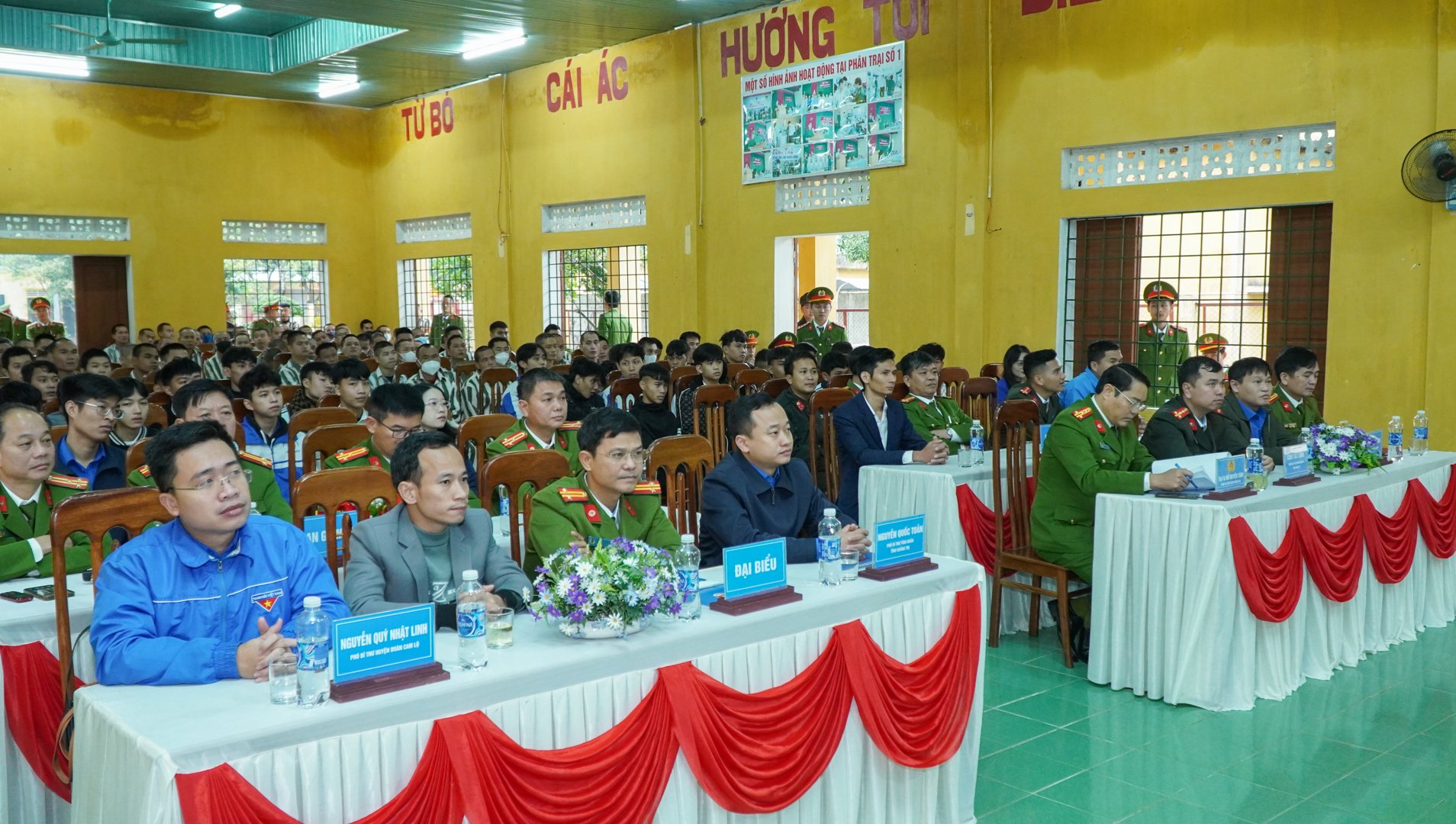 60 thanh thiếu niên chậm tiến tham gia “Trải nghiệm để trưởng thành” tại Trại giam Nghĩa An