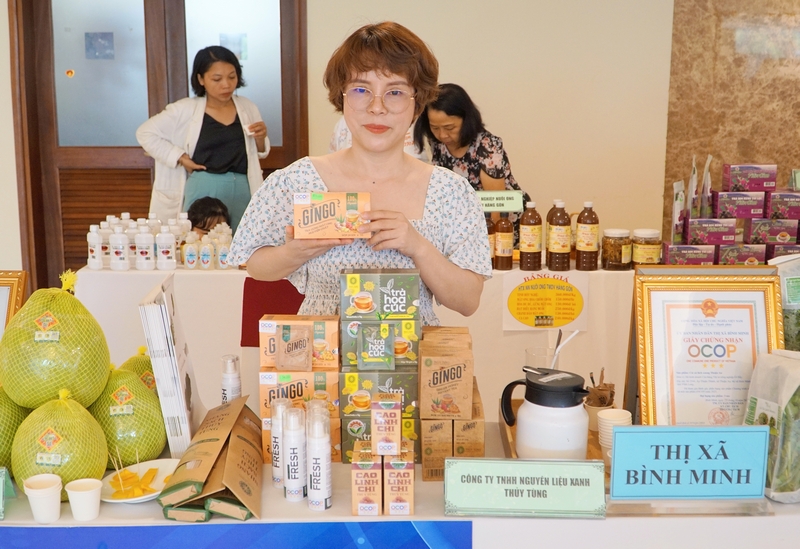 Vinh Long verfügt derzeit über viele hochwertige, einzigartige Produkte, die bei den Verbrauchern gut ankommen.