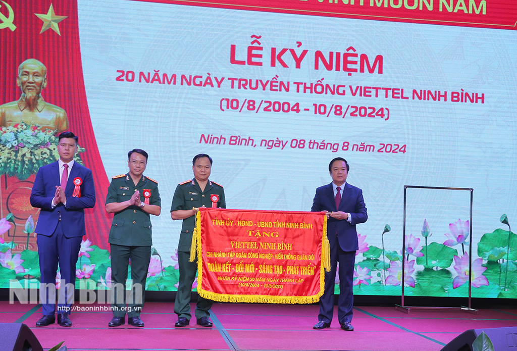 Viettel Ninh Binh celebra 20 años de tradición