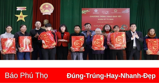 Trao 75 suất quà Tết Xuân Ất Tỵ 2025