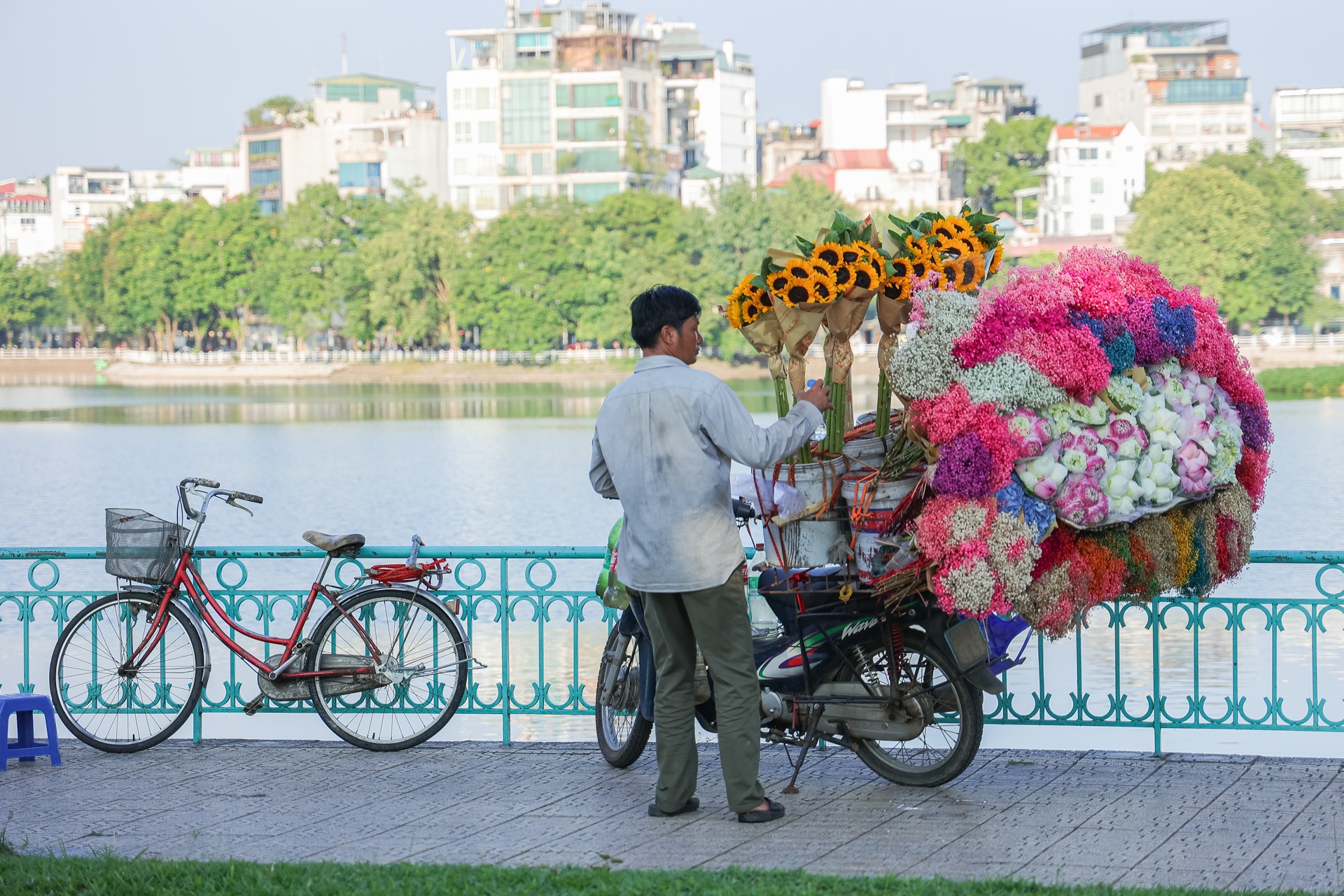 3 điểm check-in hot nhất ở Hà Nội khi vào thu, lúc nào cũng đông kín khách - 14