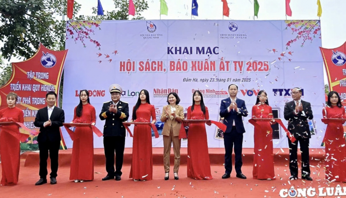 Sôi nổi Hội Báo Xuân Ất Tỵ năm 2025 huyện Đầm Hà