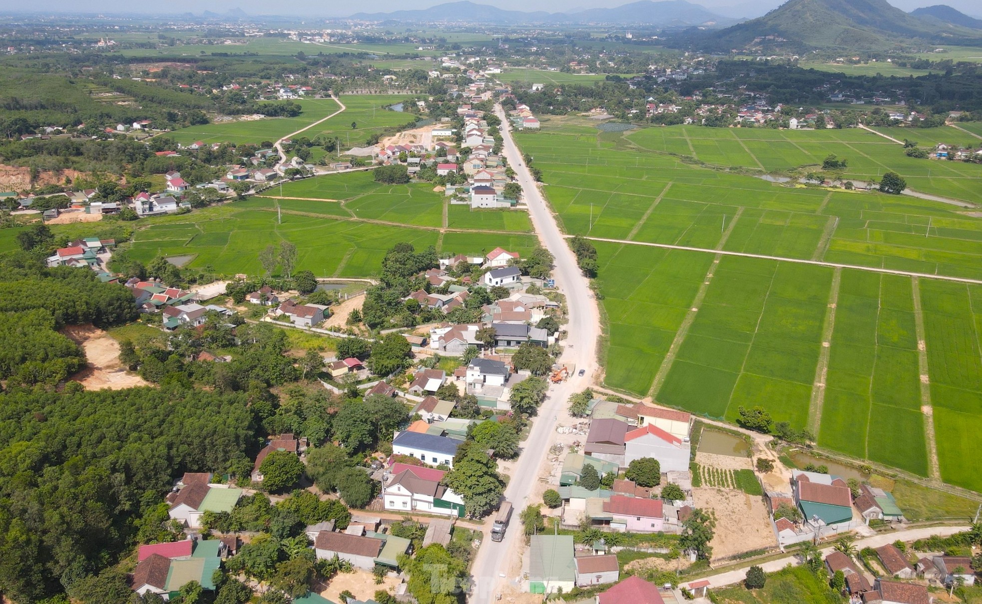 El proyecto de modernización de la autopista nacional, con un valor de más de 1.300 billones de VND, avanza lentamente (foto 1)