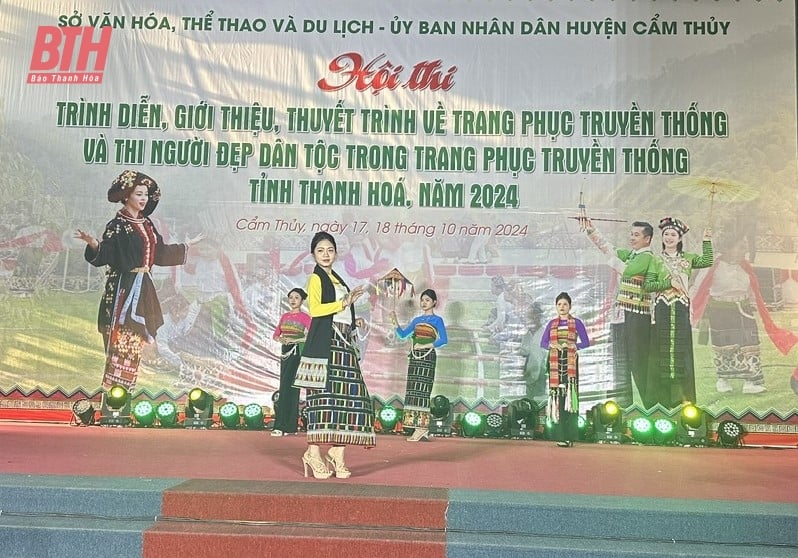 Hội thi trình diễn, giới thiệu, thuyết trình trang phục truyền thống và thi người đẹp dân tộc trong trang phục truyền thống