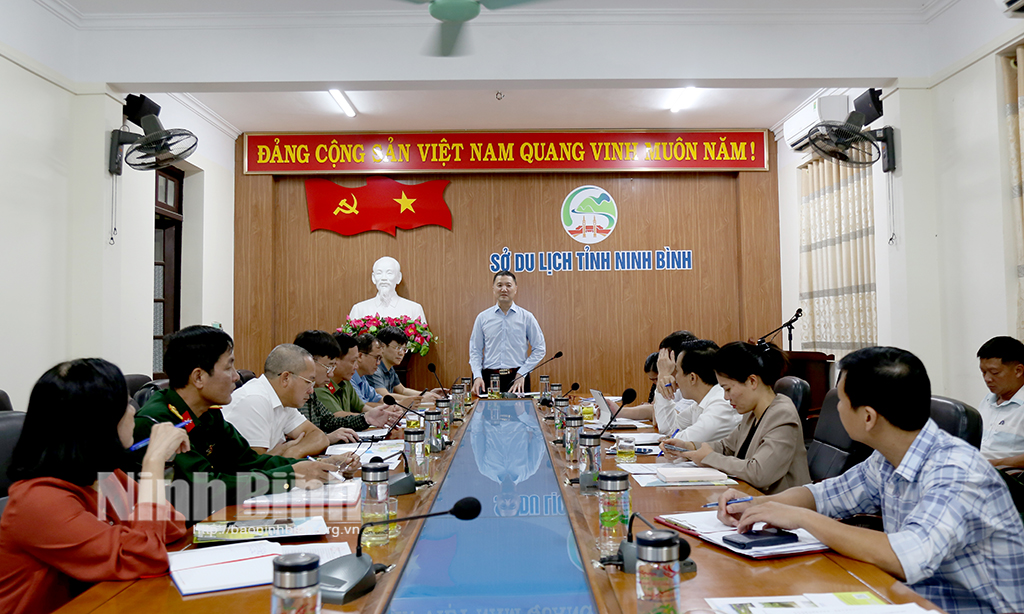 Meeting of the Organizing Committee of Trang An Cuc Phuong Hot Air Balloon Festival and Food Festival 2024