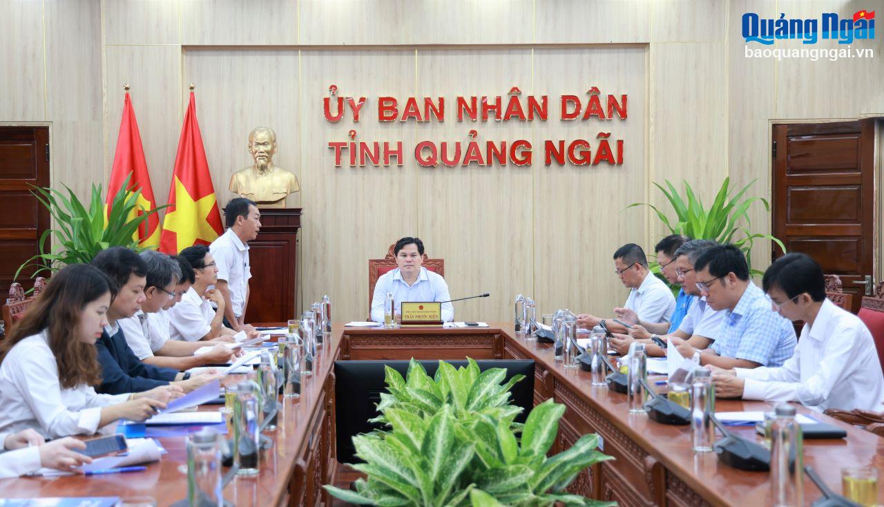 Der stellvertretende Direktor des Ministeriums für Landwirtschaft und ländliche Entwicklung, Vo Quoc Hung, berichtete bei dem Treffen.
