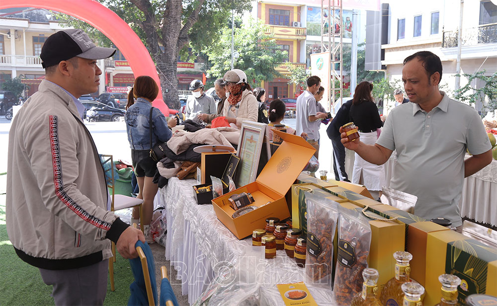 ជំរុញការផ្សព្វផ្សាយពាណិជ្ជកម្ម ដើម្បីបើកទីផ្សារប្រើប្រាស់ផលិតផលកសិកម្ម