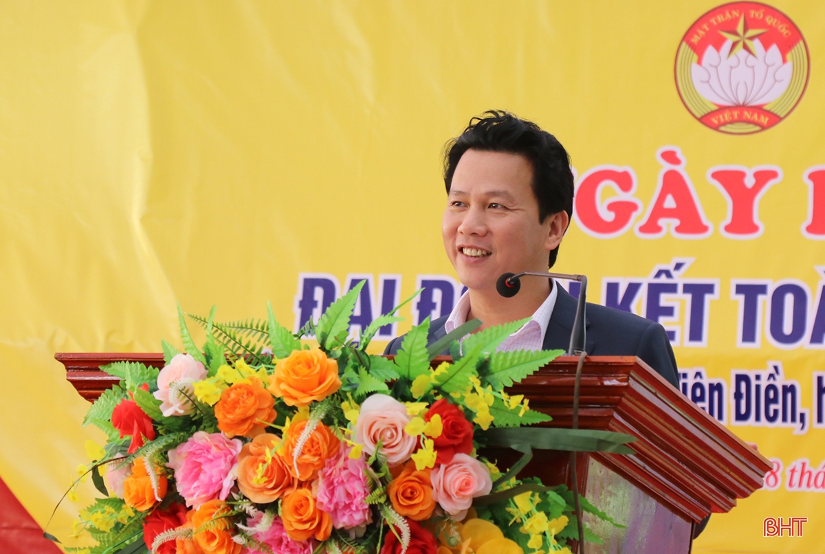 Minister für natürliche Ressourcen und Umwelt nimmt am großen Solidaritätsfestival in Ha Tinh teil