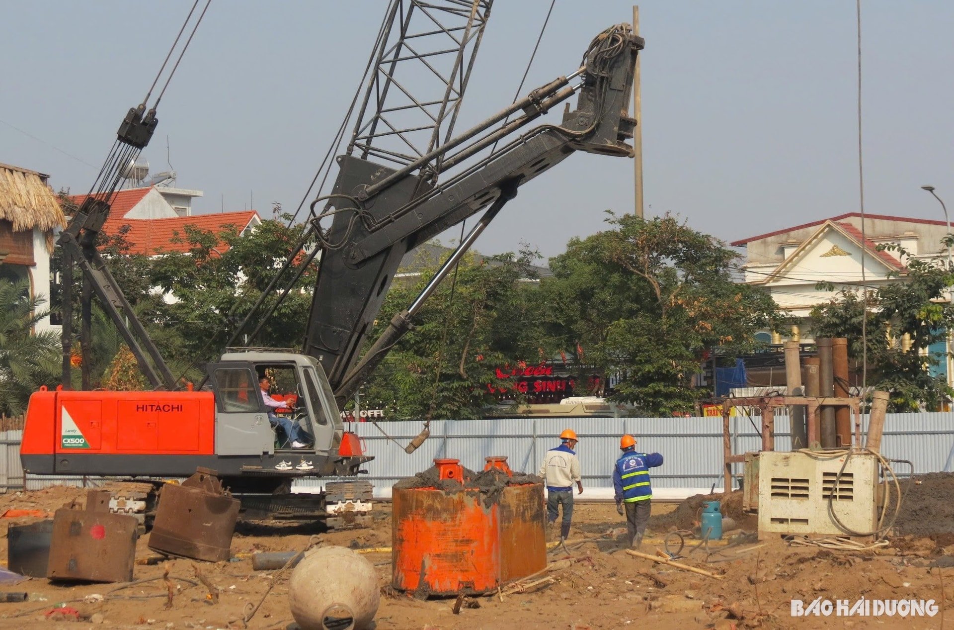 Chung cư Tạ Quang Bửu (TP Hải Dương) do Ban Quản lý dự đầu tư xây dựng tỉnh làm chủ đầu tư được khởi công xây dựng từ ngày 16/1