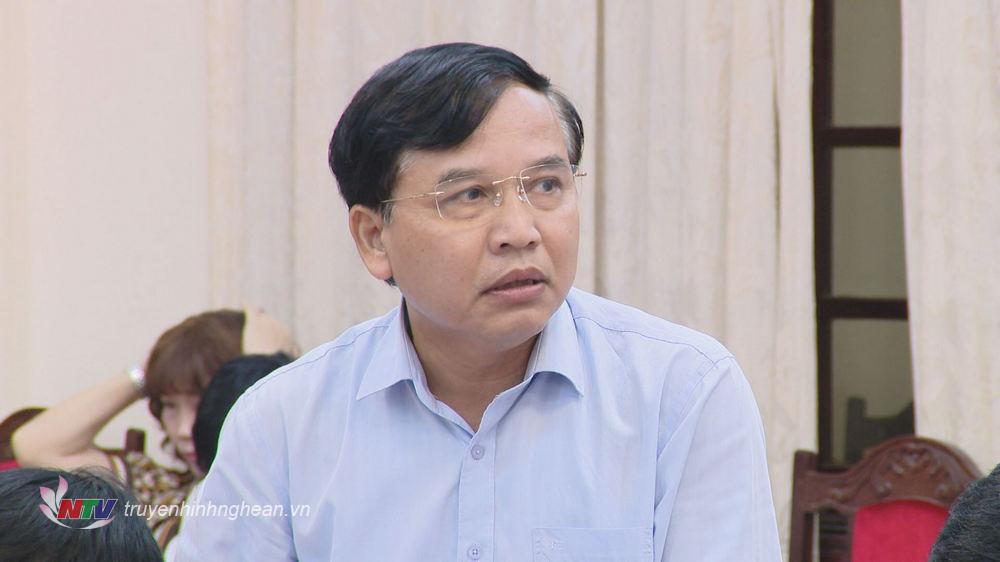 Comrade Nguyen Nhu Khoi - Vice Chairman of the Provincial People's Council spoke at the discussion.